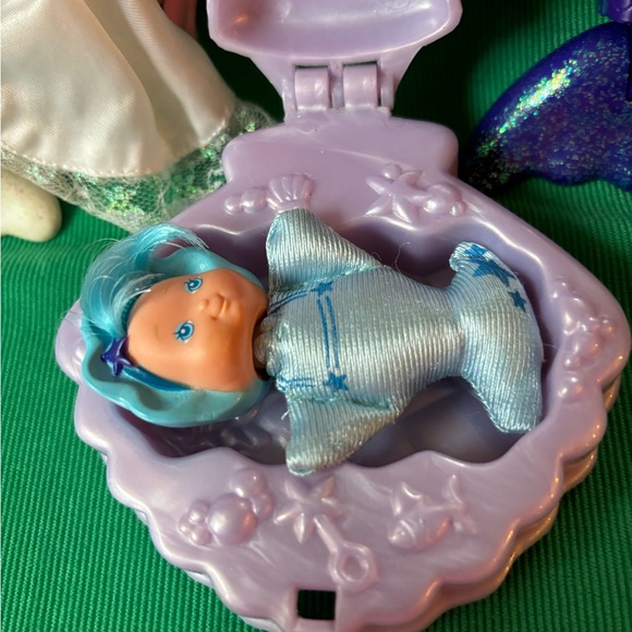My Pretty Mermaids SEASIDE WEDDING SET 1991 Playskool Bride Groom Merbaby Doll - Picture 3 of 6